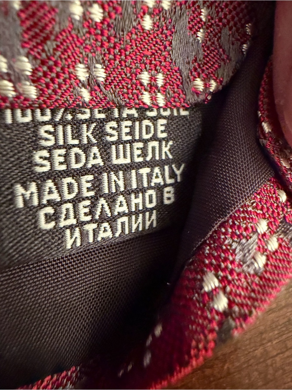 Hugo Boss Classic Burgundy Men's Silk Tie with Micro Dot Pattern 3” wide - Picture 4 of 4